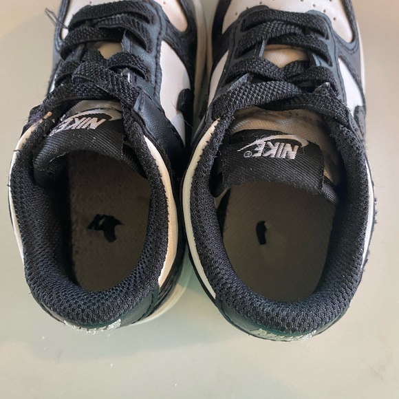 Nike Toddler Black and White High-Top Sneakers - Picture 6 of 6